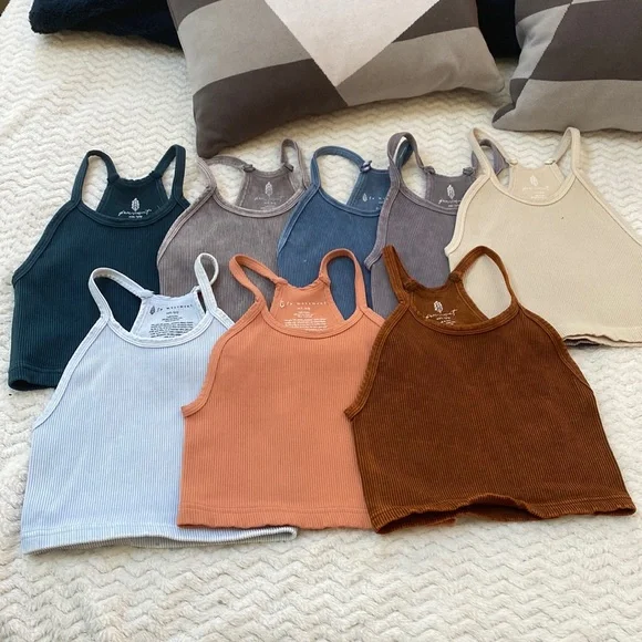 COPY - 🌺Free people happiness run crop top - Picture 6 of 17